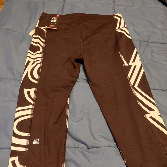 Victoria's Secret VSX sport knockout capris L NWT - Picture 4 of 4